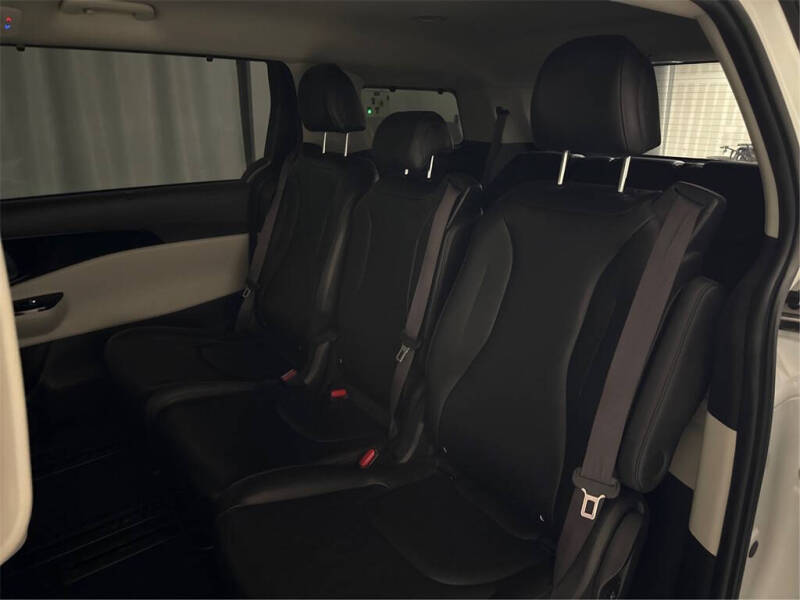 2022 Kia Carnival EX