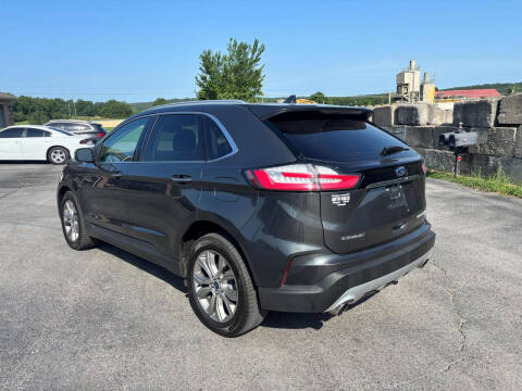 2019 Ford Edge Titanium