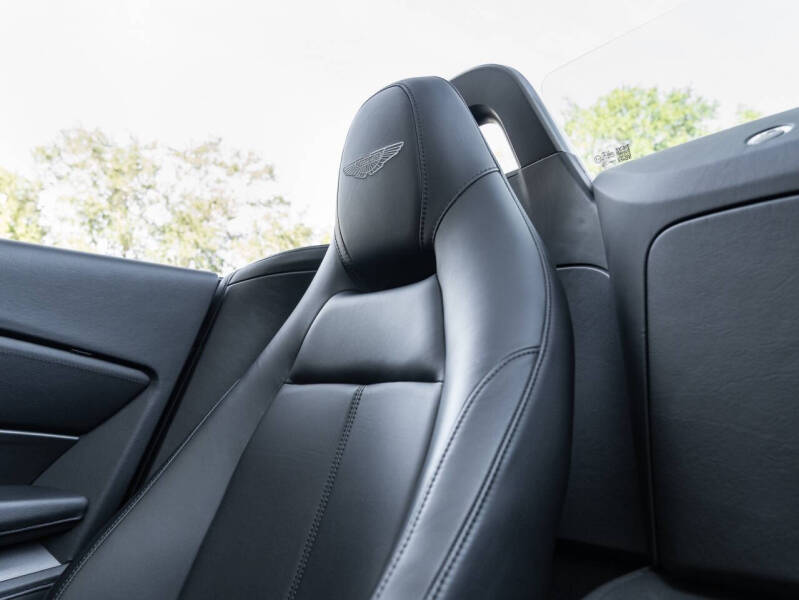 2021 Aston Martin Vantage