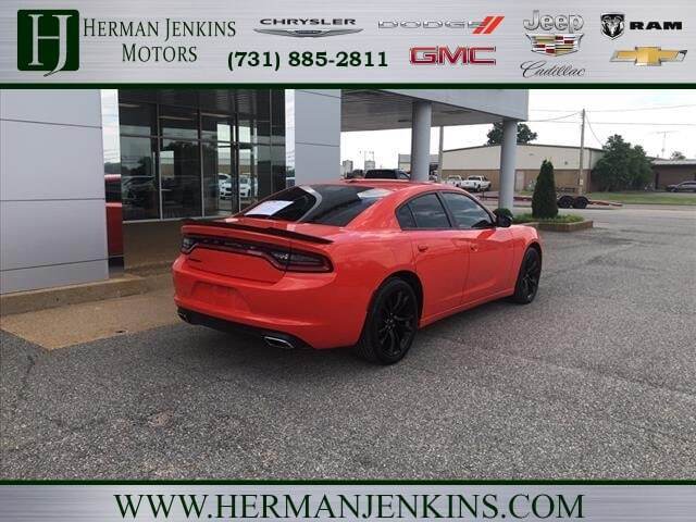 2018 Dodge Charger for sale at CAR MART in Union City TN