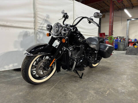 2018 Harley-Davidson FLHCS Heritage