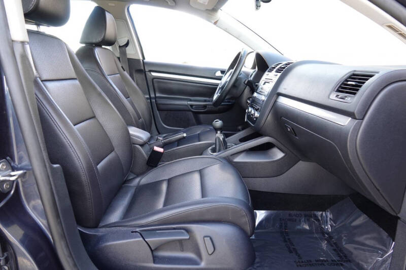 2010 Volkswagen Jetta Limited Edition PZEV