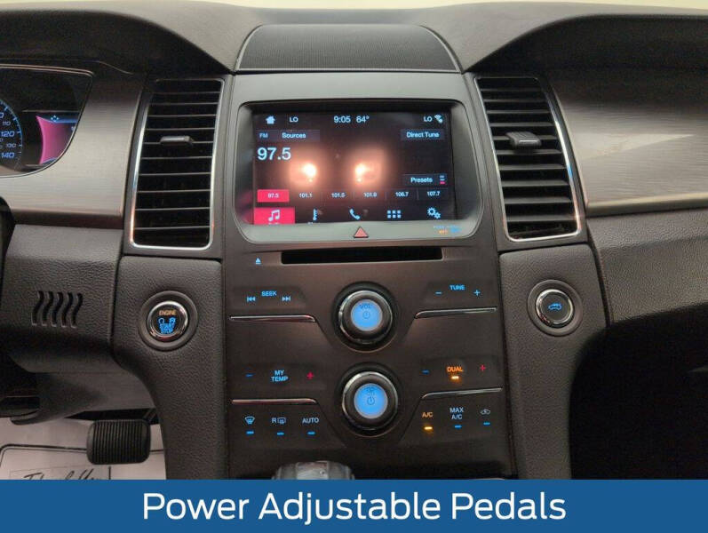 2017 Ford Taurus SEL