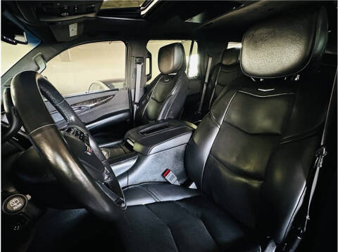 2016 Cadillac Escalade Platinum