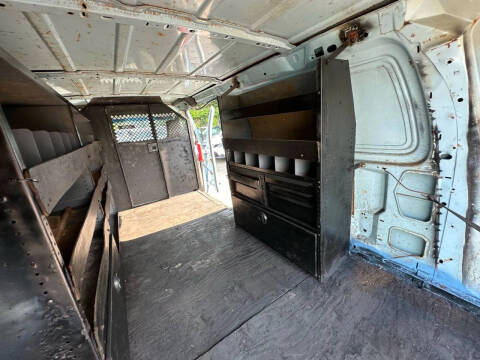 2013 Ford E-Series E-350 SD