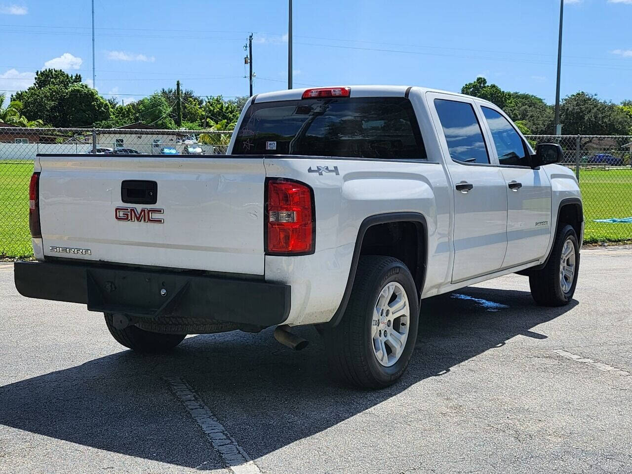 2014 GMC Sierra Pickup - $17,995