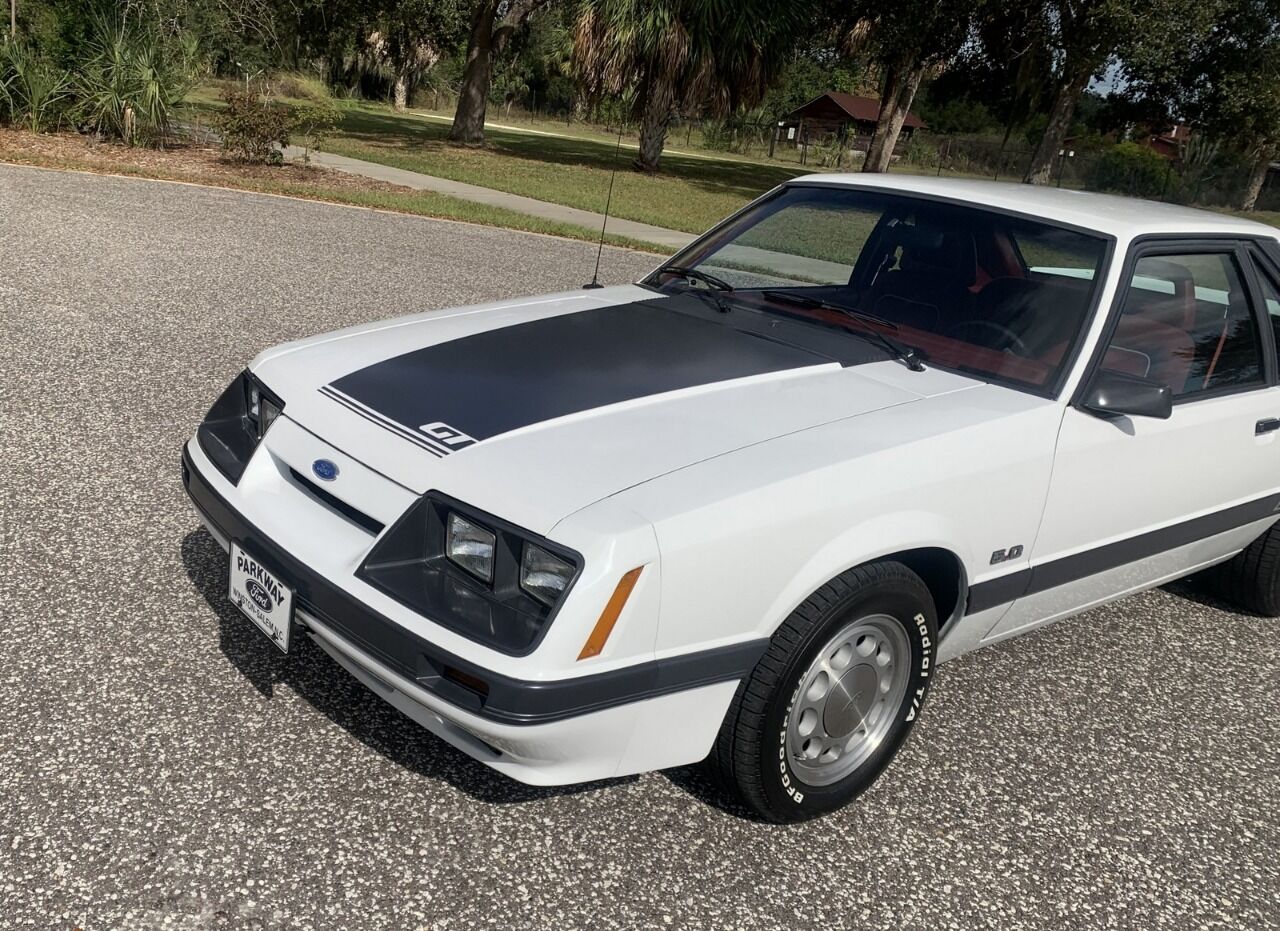 1986 Ford Mustang 18