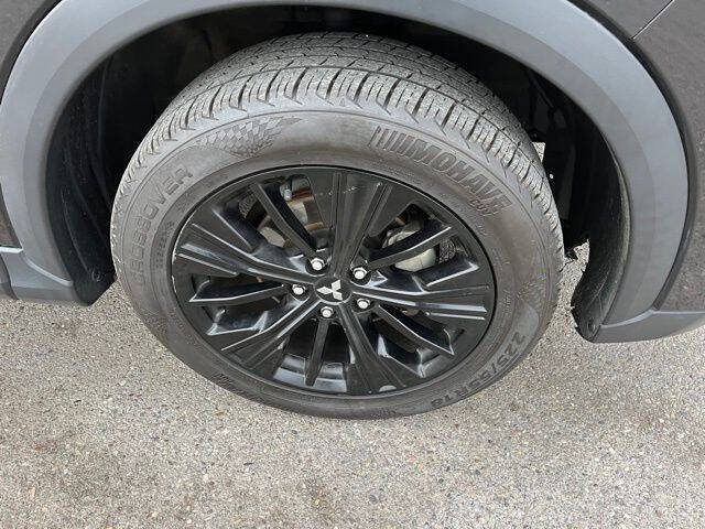 2019 Mitsubishi Eclipse Cross LE