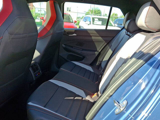 2025 Volkswagen Golf GTI Autobahn