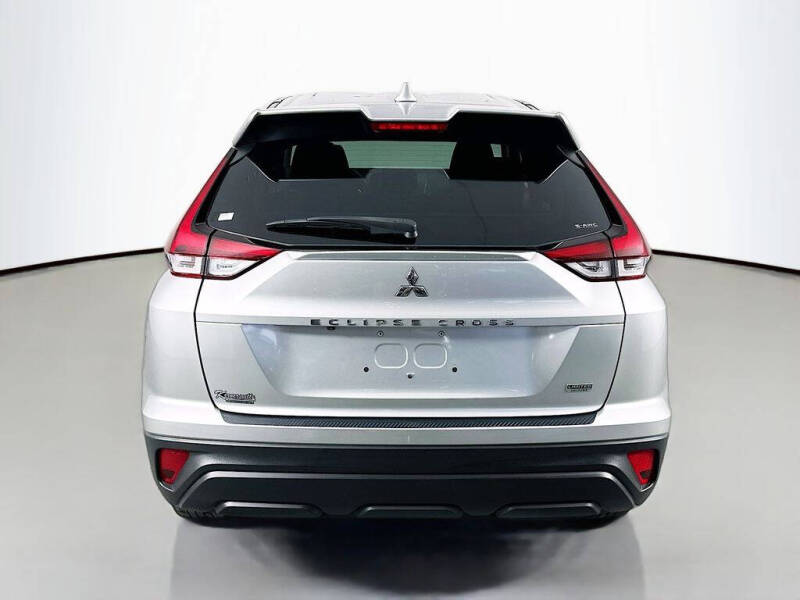 2023 Mitsubishi Eclipse Cross LE