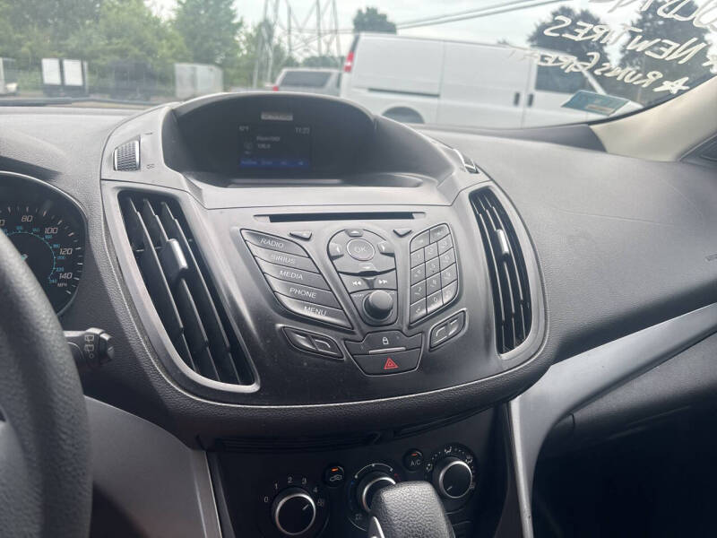 2016 Ford Escape SE