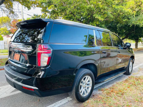 2021 Chevrolet Suburban LT
