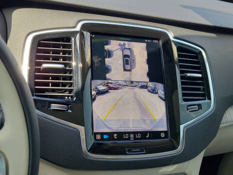 2025 Volvo XC90 T8 Plus Bright Theme 6P