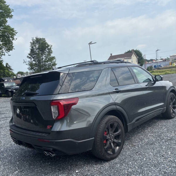 2020 Ford Explorer ST