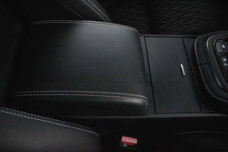 2017 Jaguar F-TYPE SVR