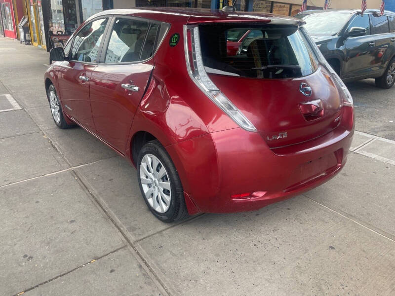 2015 Nissan LEAF S