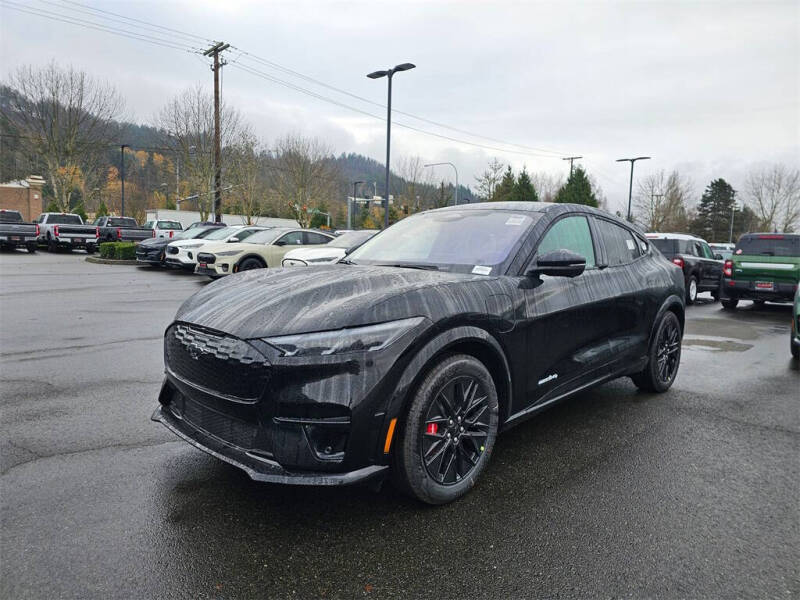 2025 Ford Mustang Mach-E Premium