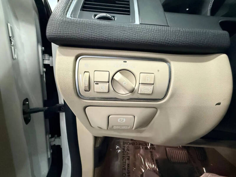 2015 Volvo XC60 T5 Drive-E Premier