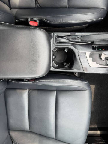 2017 Toyota RAV4 Platinum