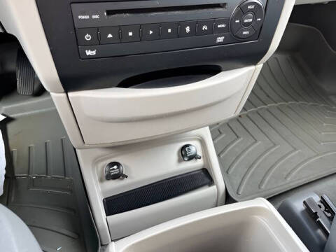 2013 Volkswagen Routan