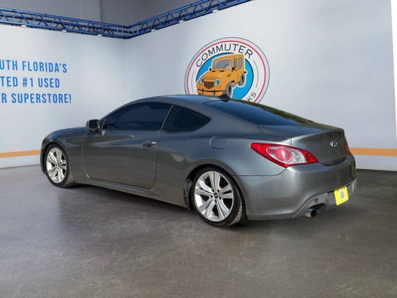 2011 Hyundai Genesis Coupe 2.0T