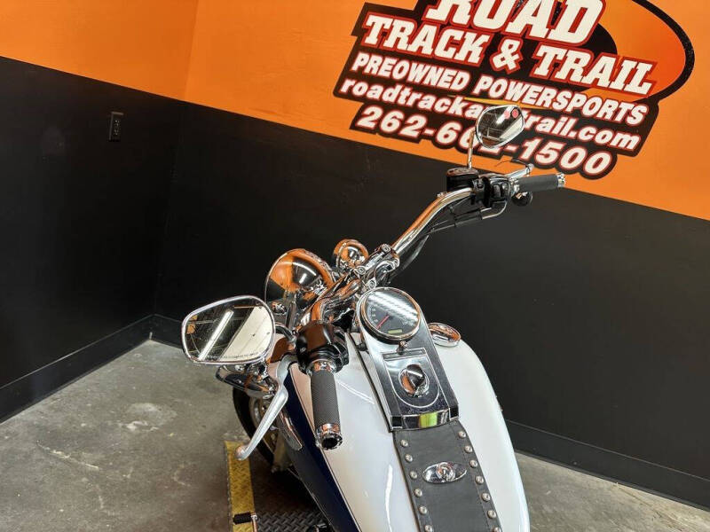 2005 Harley-Davidson FLSTN - Softail Deluxe