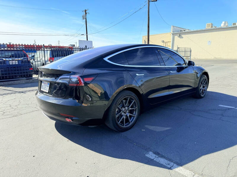 2018 Tesla Model 3 Long Range photo 6