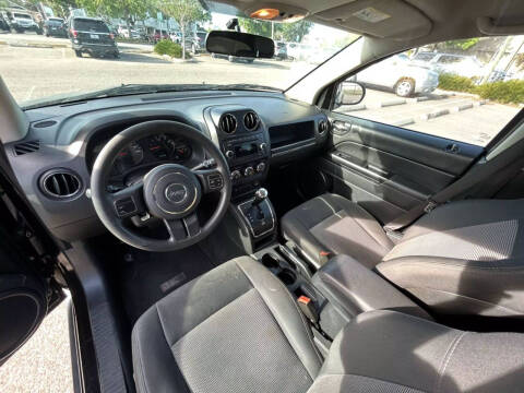 2012 Jeep Compass Sport