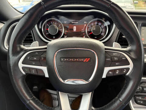 2015 Dodge Challenger SXT Plus