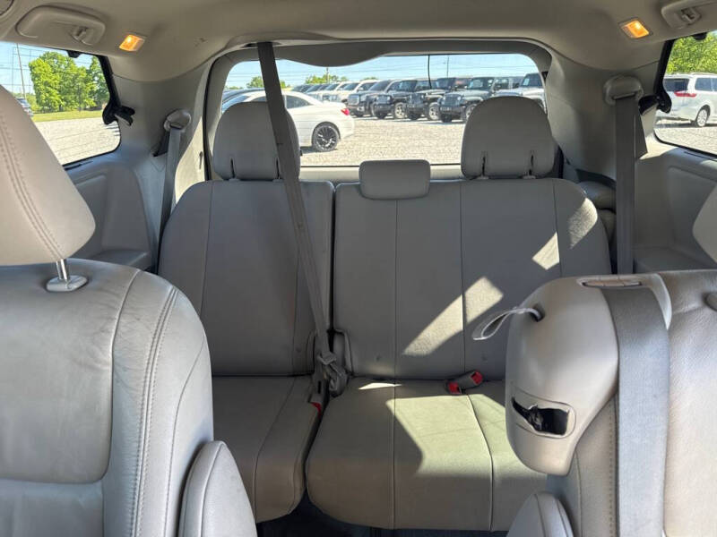 2016 Toyota Sienna