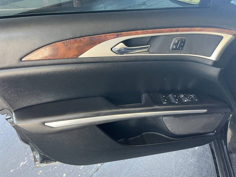 2016 Lincoln MKZ