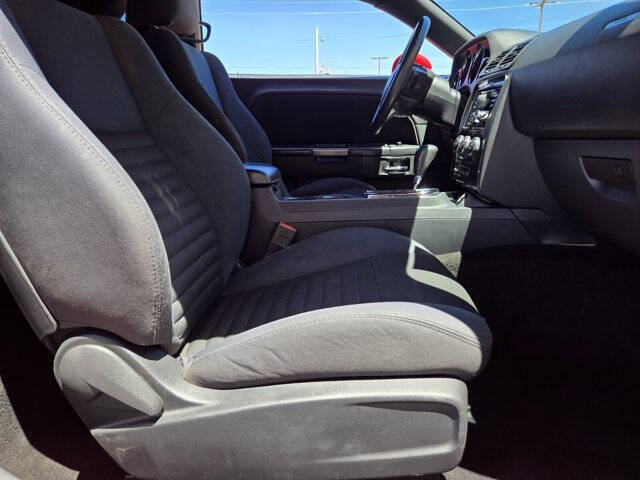 2014 Dodge Challenger SXT