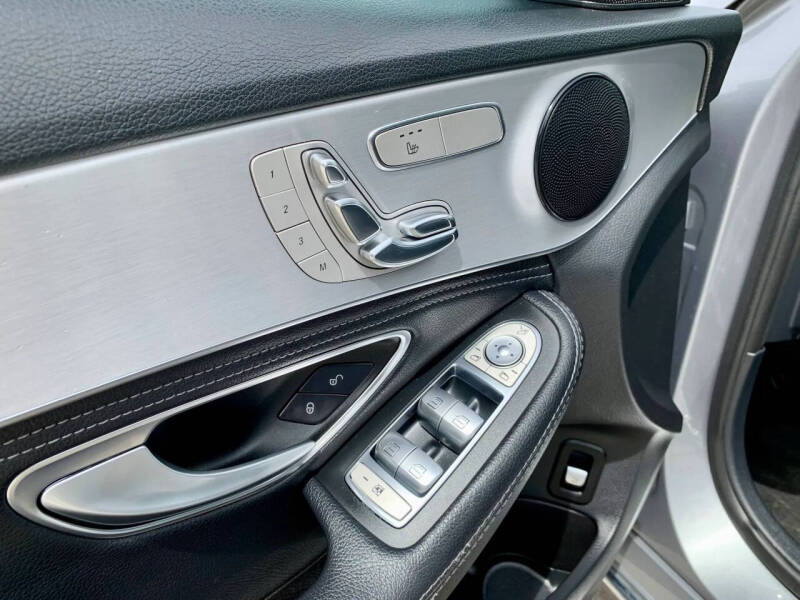 2016 Mercedes-Benz C-Class