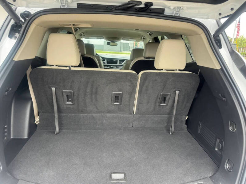 2021 Buick Enclave Essence
