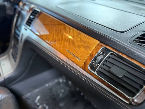 2013 Cadillac Escalade Platinum Edition