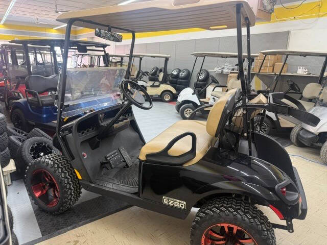 2016 E-Z-GO TXT
