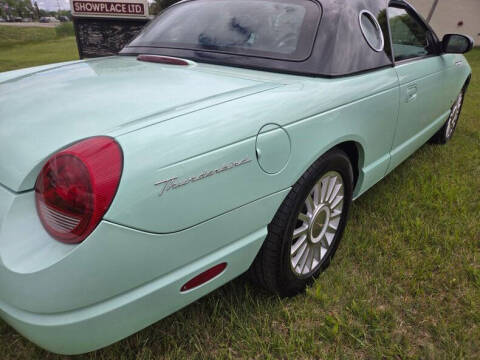 2004 Ford Thunderbird Deluxe