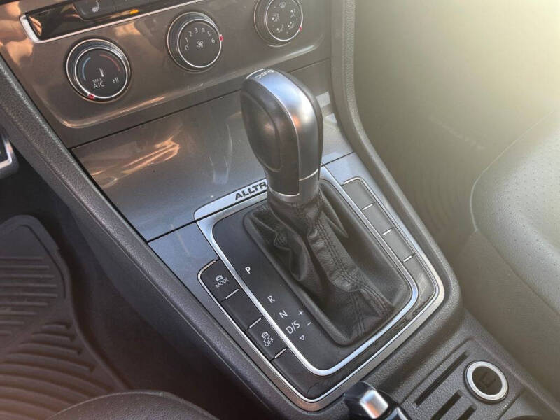 2017 Volkswagen Golf Alltrack TSI SEL 4Motion