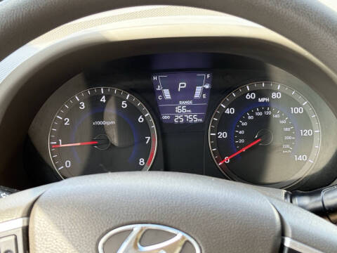 2013 Hyundai Accent GLS