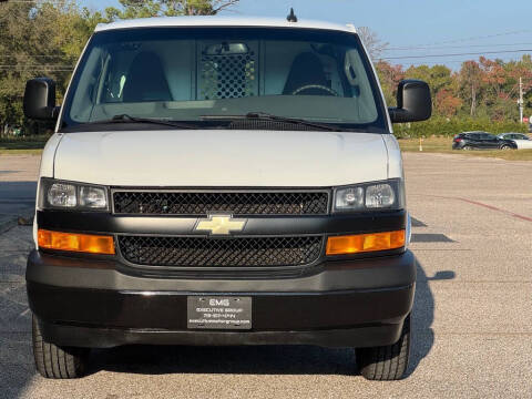 2022 Chevrolet Express 2500