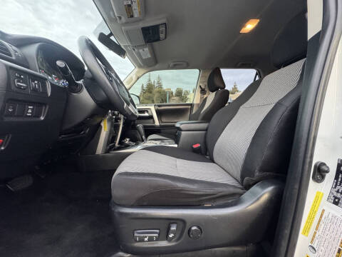 2017 Toyota 4Runner SR5