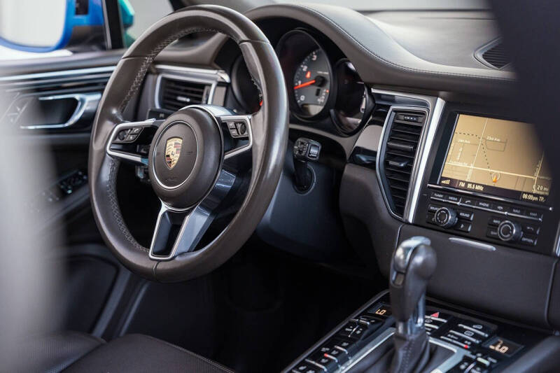 2016 Porsche Macan S