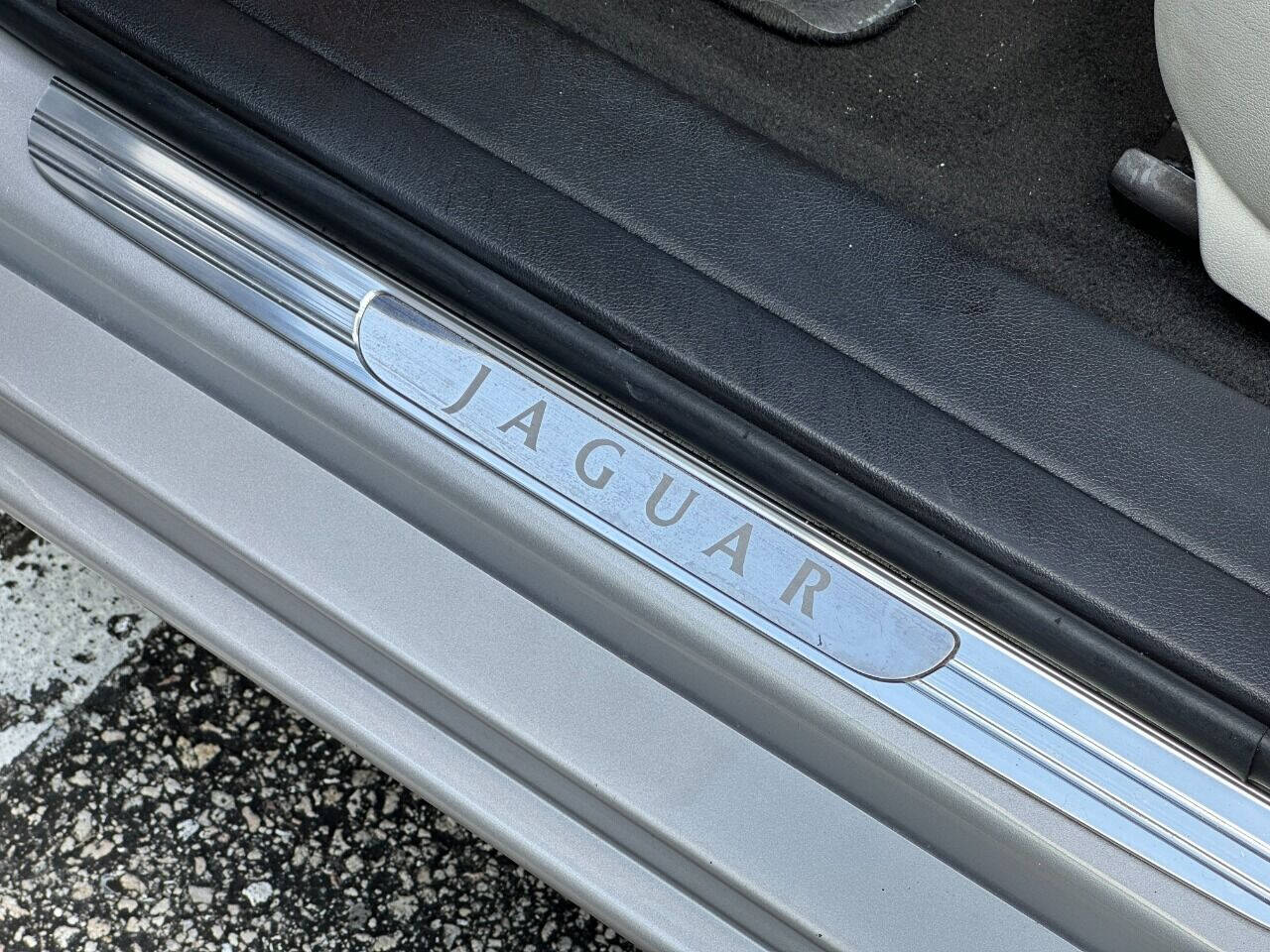 2004 Jaguar XJR  - $13,900