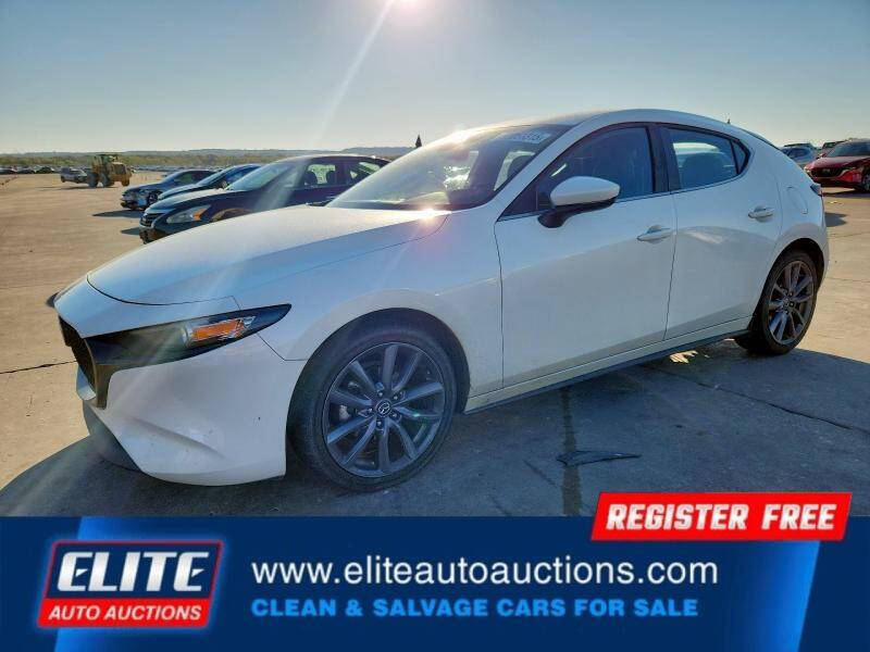White 2020 Mazda Mazda3 Hatchback Base Base 4dr Hatchback 1