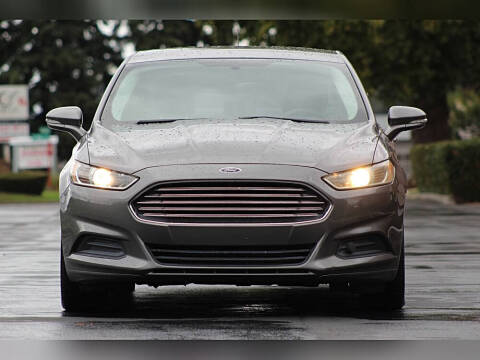 2013 Ford Fusion SE