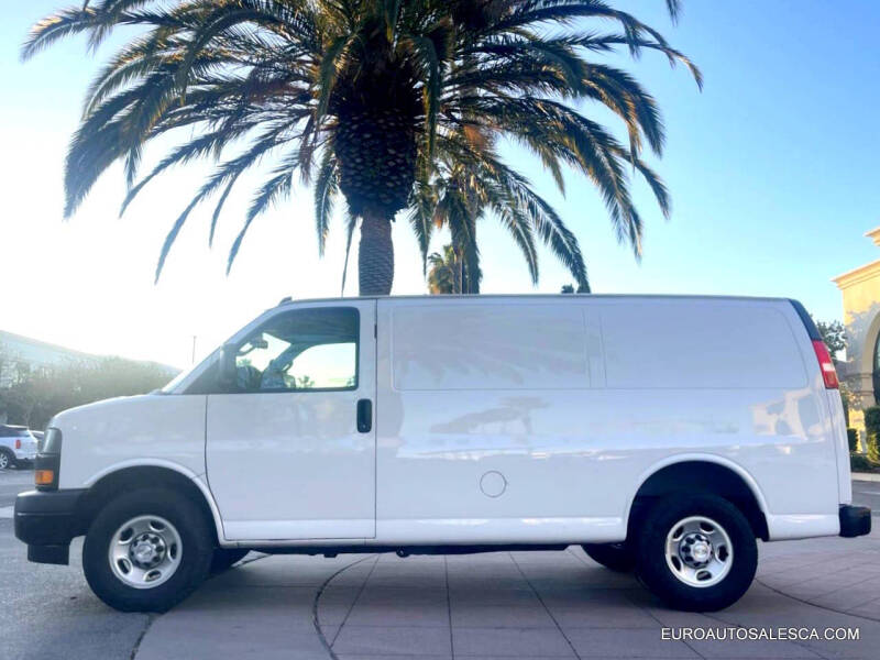 2021 Chevrolet Express 2500