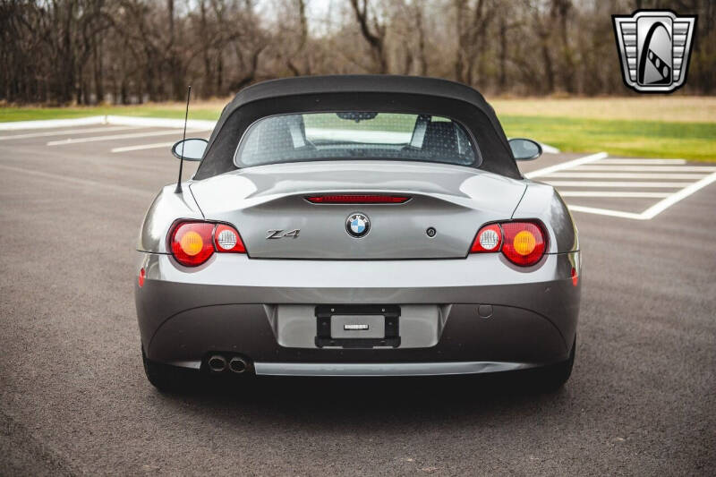 2004 BMW Z4 2.5i