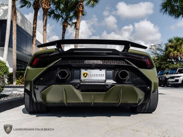 2023 Lamborghini Huracan Tecnica