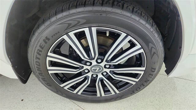 2023 Lexus LX 600 Luxury