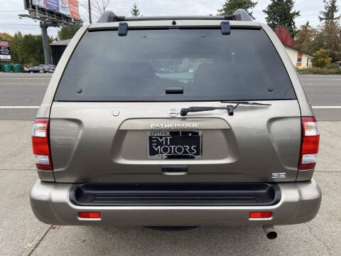 2003 Nissan Pathfinder SE
